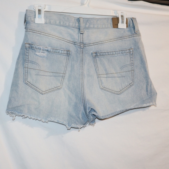 American Eagle Light Wash Jean Shorts With Snap Sides - Picture 10 of 12